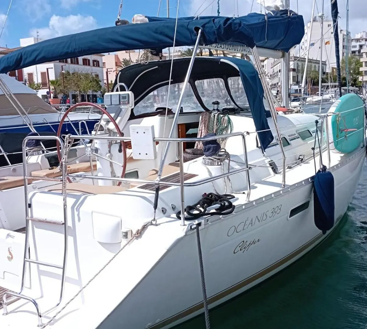 Botel Hotel Catamaran Y Velero I Centro De Ibiza